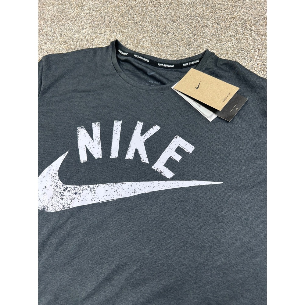 New Nike Running Dri-FIT Shirt Men Medium Gray Distressed Logo Graphic Tee #0491